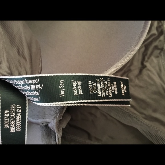 Victoria secret very sexy bra & panty bundle - Picture 6 of 6